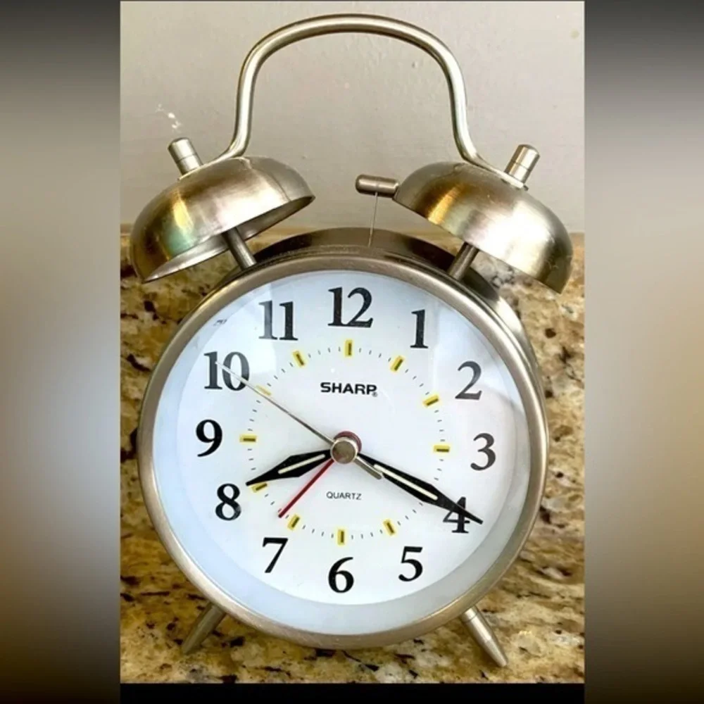 Sharp Twin Alarm Clock Metal Backlight Glow Old Fashioned Bell SPC800, Very Nice